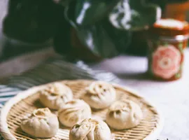 Baozi au porc 猪肉包