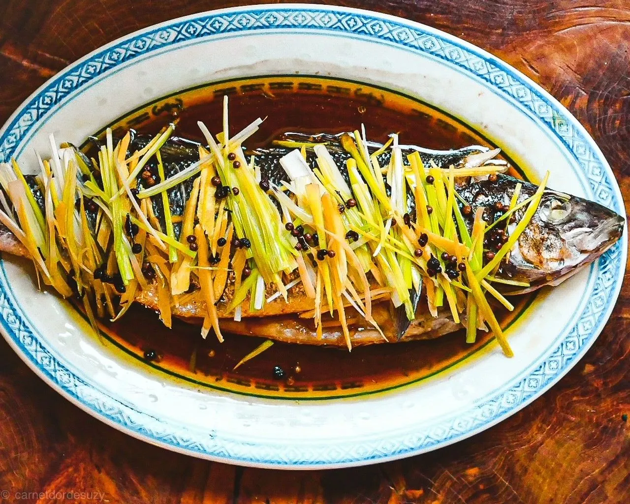 Bar à la vapeur 清蒸鲈鱼