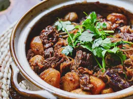 Marmite de boeuf au saté 牛肉粉丝沙茶煲