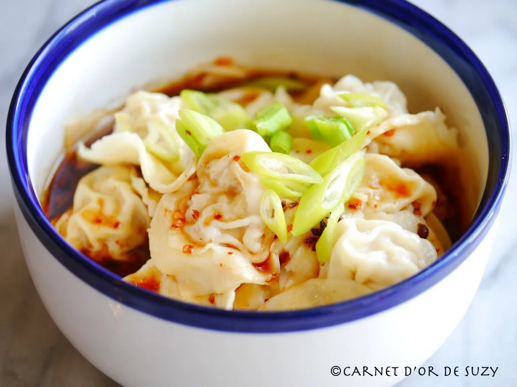 Raviolis-chapeau dans l'assiette