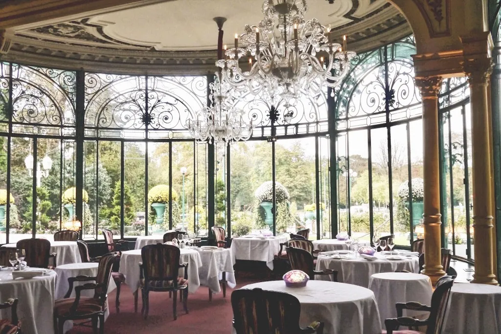 Elegant restaurant dining room