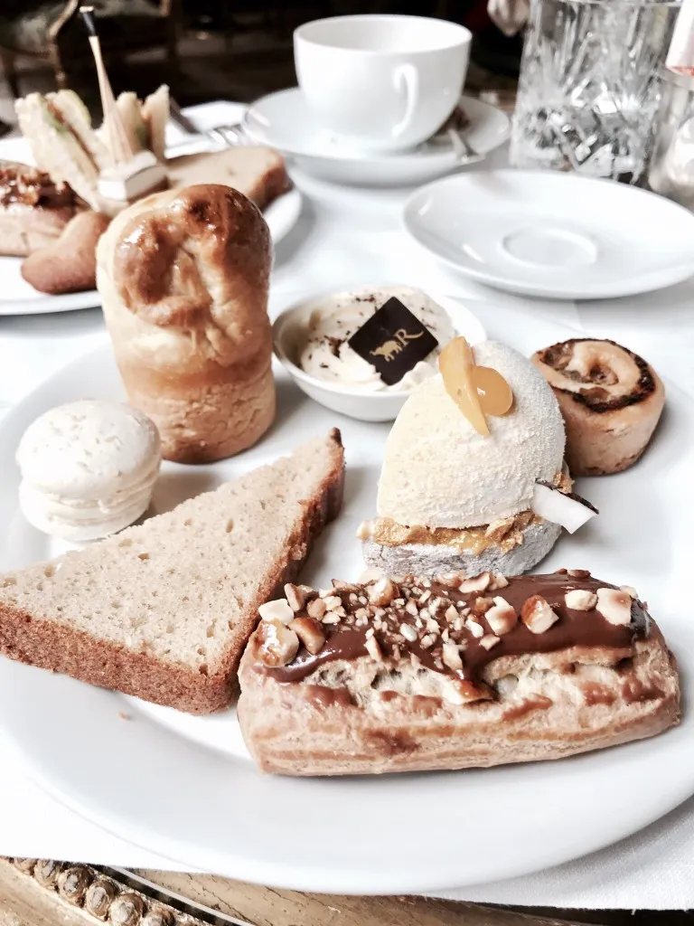 Full afternoon tea set