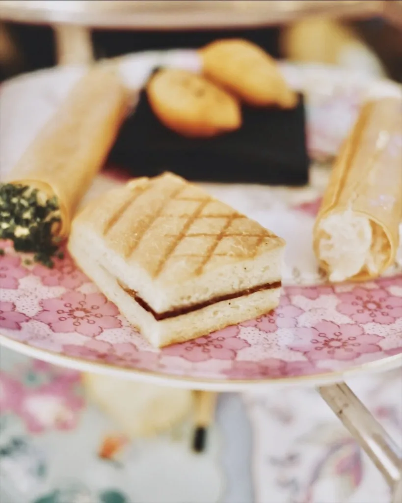 Finger sandwiches