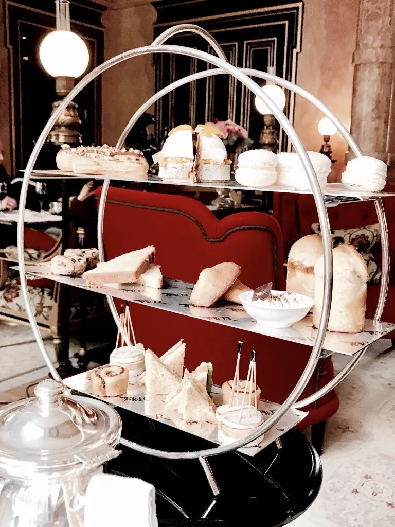 Elegant window display of the tea room